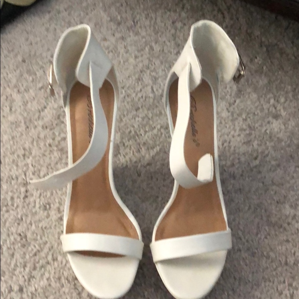White Sandel wedges